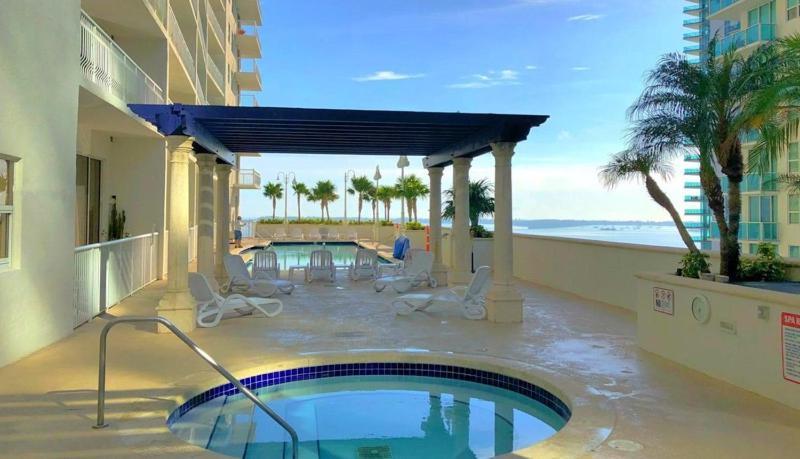 Lovely Condo With City & Ocean Views. Sleep Up To 6 People! Miami Exteriör bild