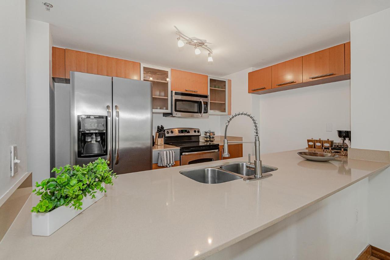 Lovely Condo With City & Ocean Views. Sleep Up To 6 People! Miami Exteriör bild